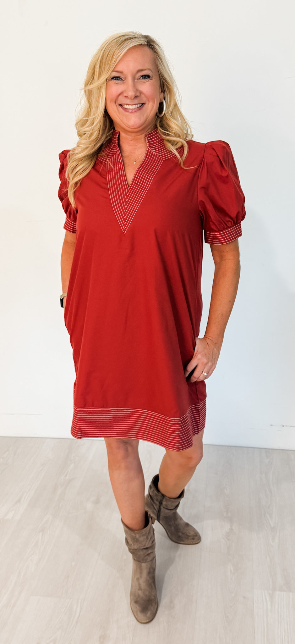 Brick Charm Puff Sleeve Dress